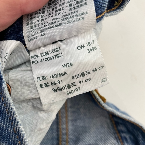 Vintage Levi’s 501 High Waist wedgie fit Jeans - Picture 8 of 8